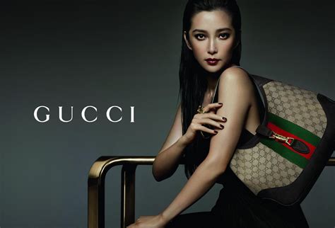 gucci thời trang.